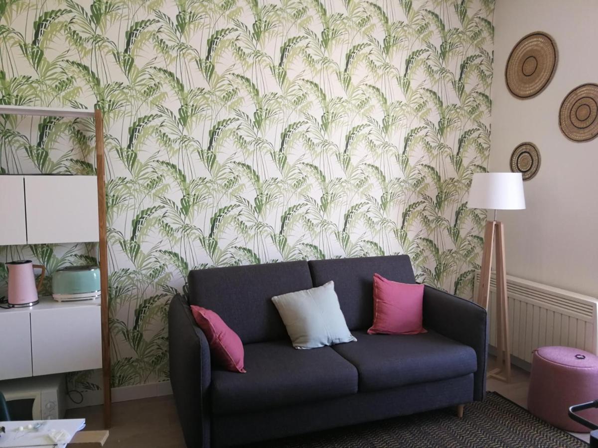We Sea Apartment Довил Екстериор снимка